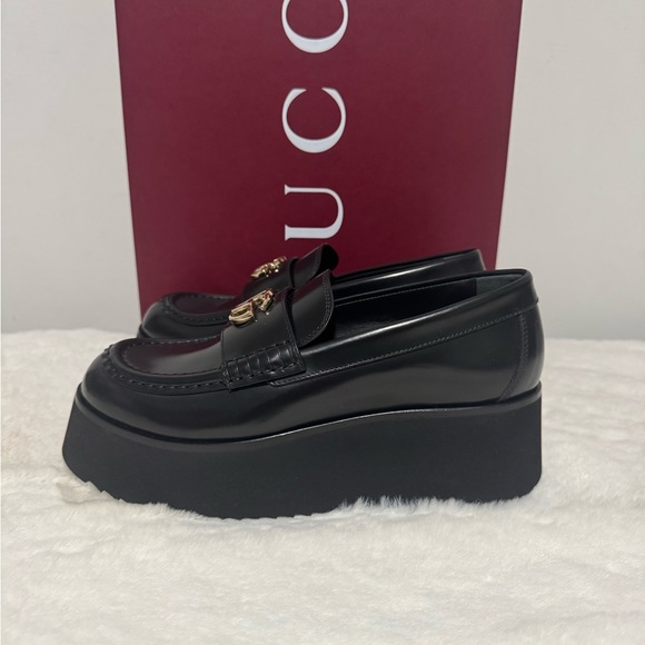 Gucci Black Leather Platform Loafers with Gold GG - Picture 5 of 7